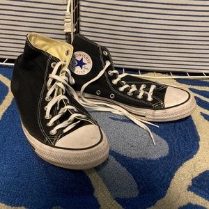 Black high top converse